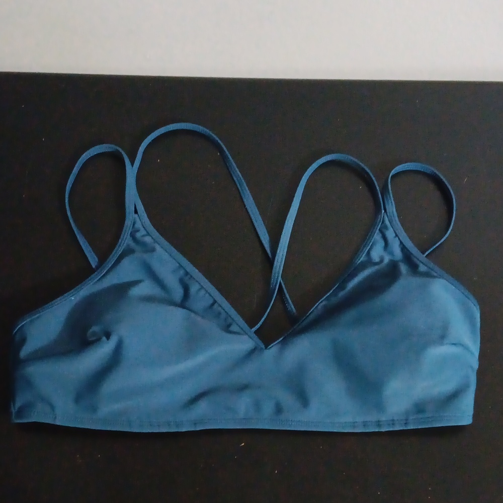 Cupshe Criss Cross bikini top in Teal